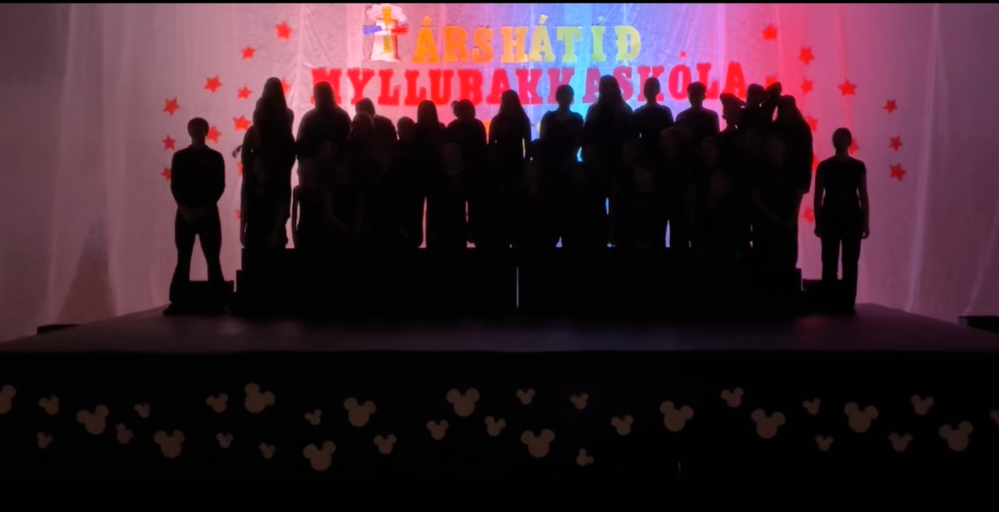 Skemmtileg árshátíð Myllubakkaskóla